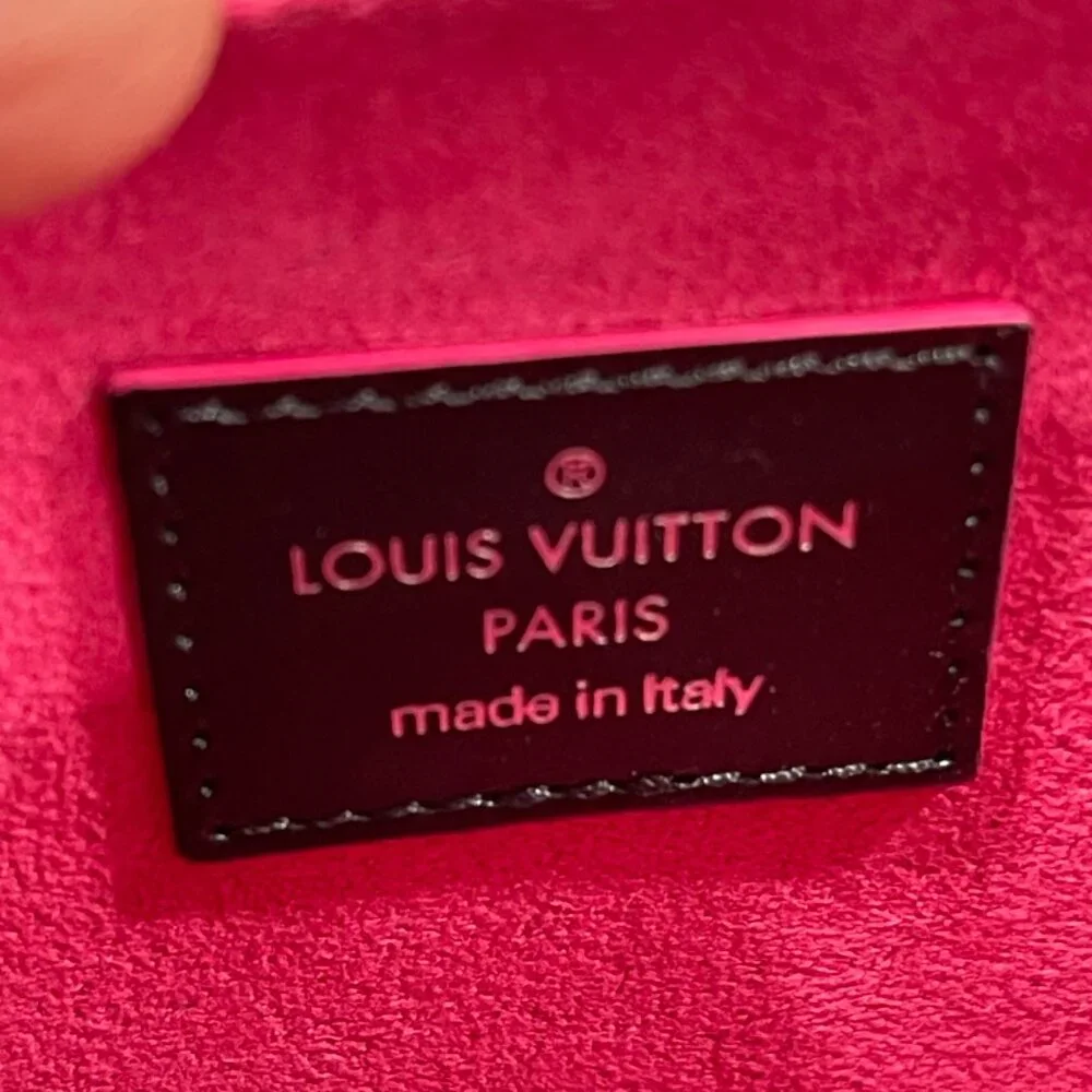 Louis Vuitton Epi Pochette Felicie Black Silver Chain Strap (141607)